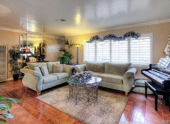 4th image of 239 Myrtlewood Dr