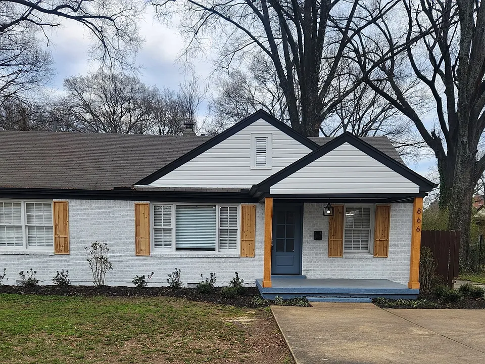 866 Colonial Rd