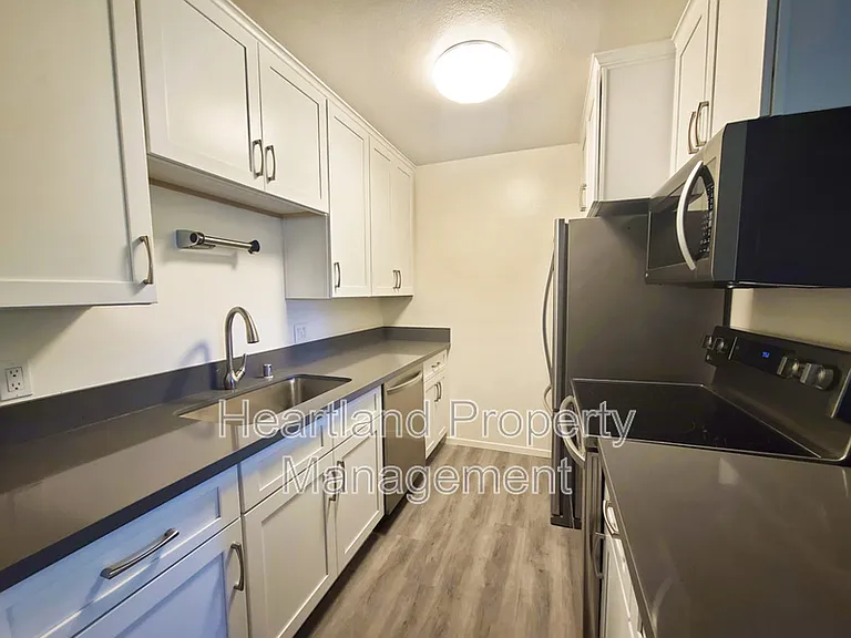 6304 Friars Rd #337 — Photo 2
