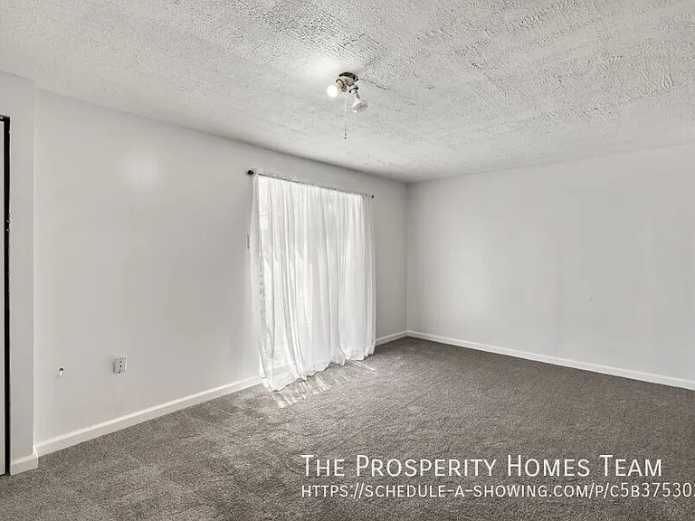 8774 Tamar Dr — Photo 24