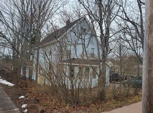 17 Duke St APT 1, Trenton, NS B0K1X0