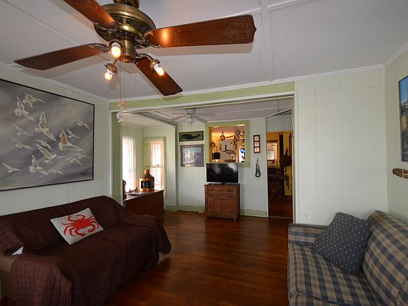 5th image of 34 Lake Avenue