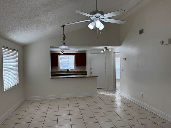 5th image of 9121 Post Oak Ct