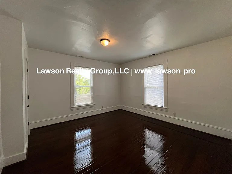 1208 Chapman Ave SW — Photo 32