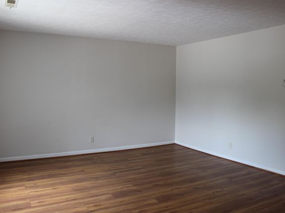 3rd image of 1300 Brimfield Dr APT A11