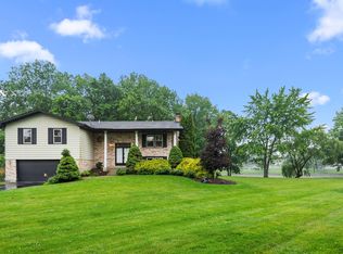 8558 Mathews St, Crown Point, IN 46307