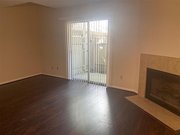 2nd image of 2120 El Paseo St APT 3107