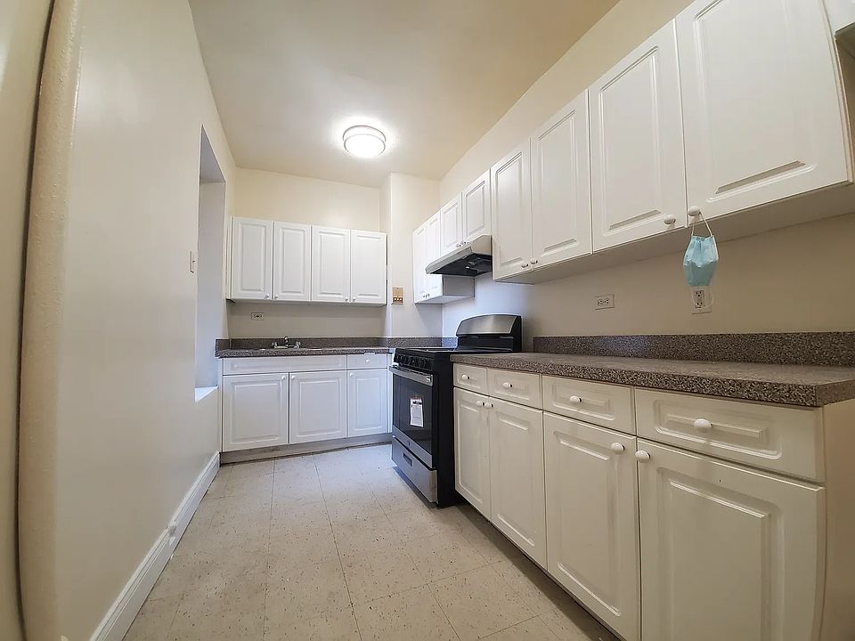 1st image of 520 W 218th St APT 5B