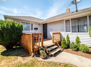 2056 Harrison St, North Bend, OR 97459