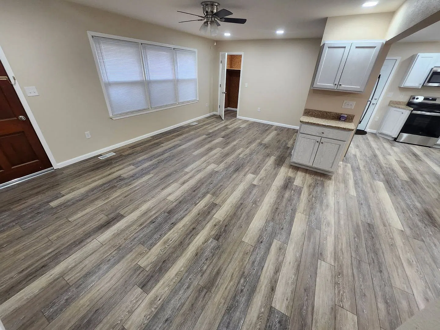 2 Bed | 1 Bath | Carport — Photo 3