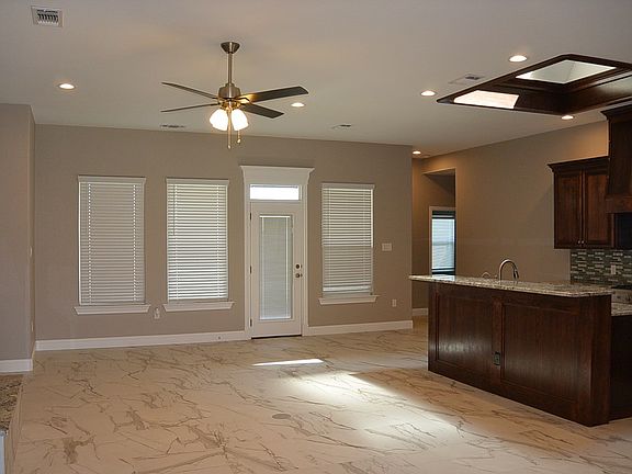 4th image of 1213 Burgandy Dr