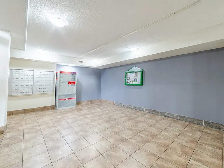 3805 Marlborough Dr NE — Photo 29