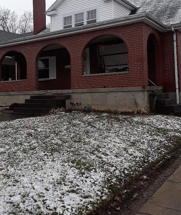 2nd image of 224 Holmes St