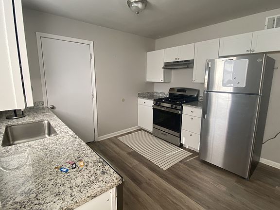 4th image of 4536 S Xenophon Ave