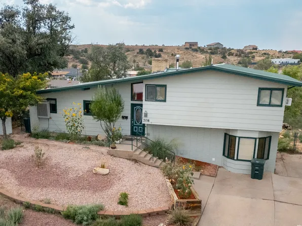 708 Julie Ct, Gallup, NM 87301