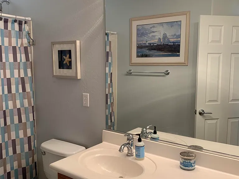 1608 W White Feather Ln — Photo 31