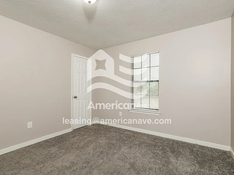 1771348_012_bedroom_14136281.jpg