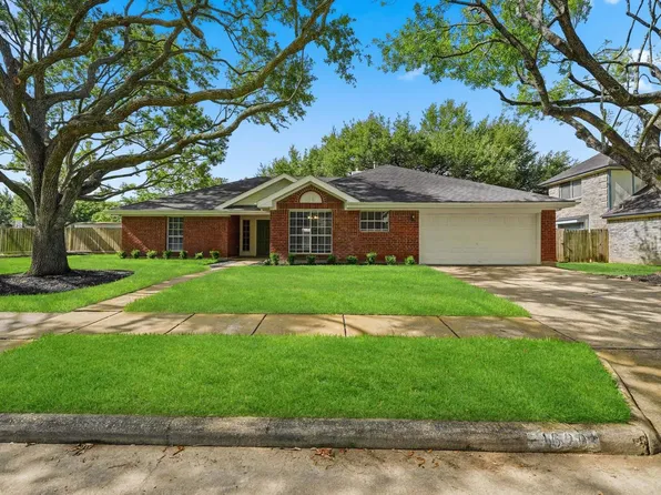 16203 Canario Dr, Houston, TX 77083