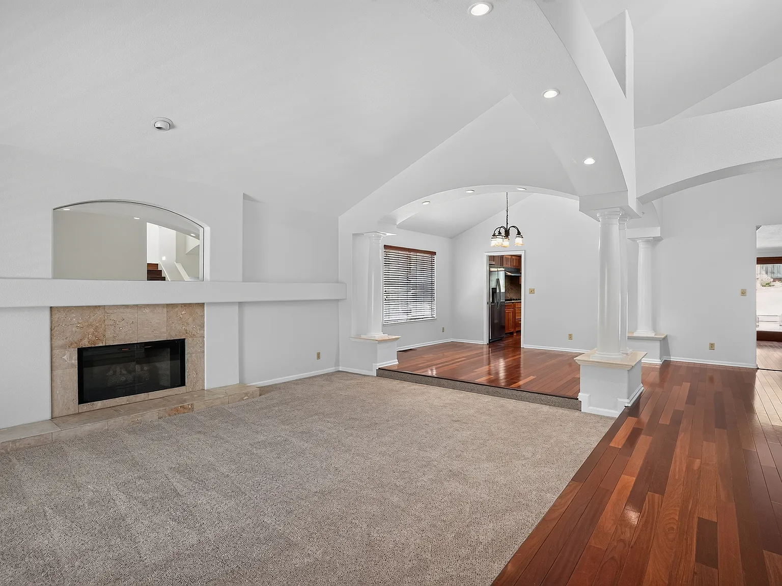 4 bed, 3278 sqft, $6,800 — Photo 3