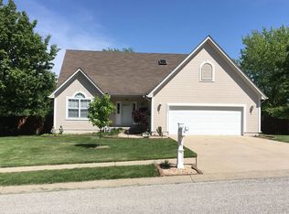 2505 SW Locust St, Oak Grove, MO 64075