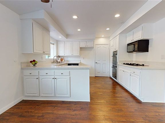 4th image of 5850 Valley Circle Blvd