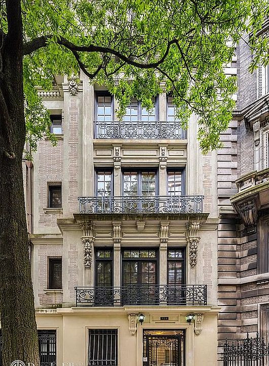 1st image of 314 W 92nd St