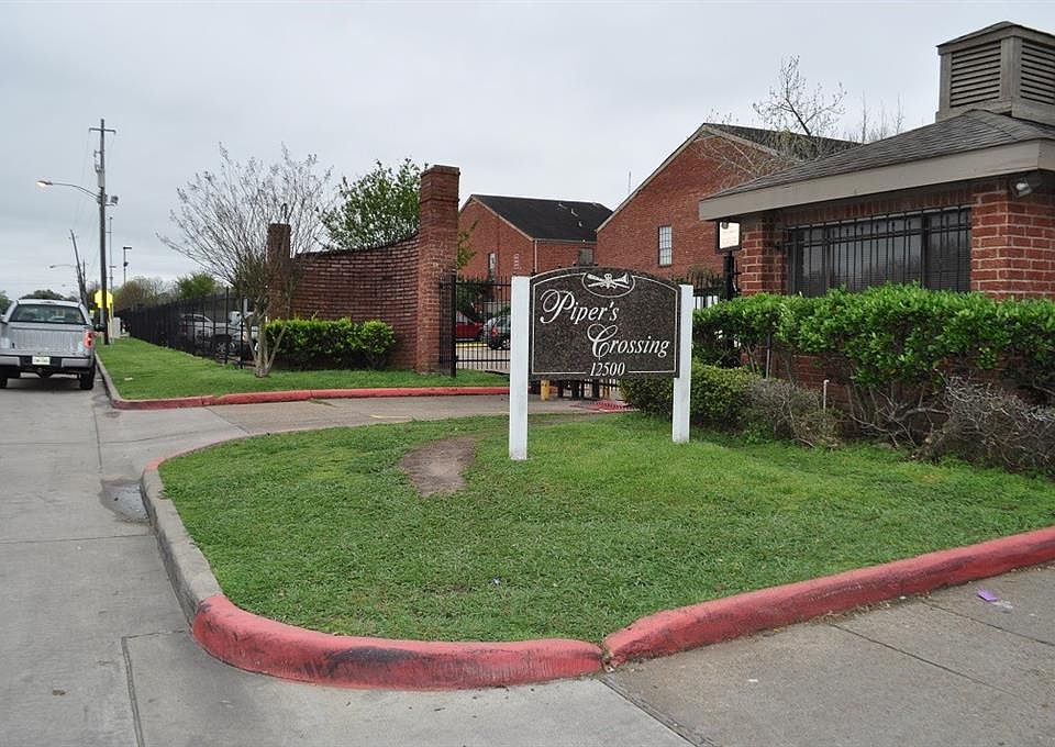 1st image of 12500 Sandpiper Dr APT 78