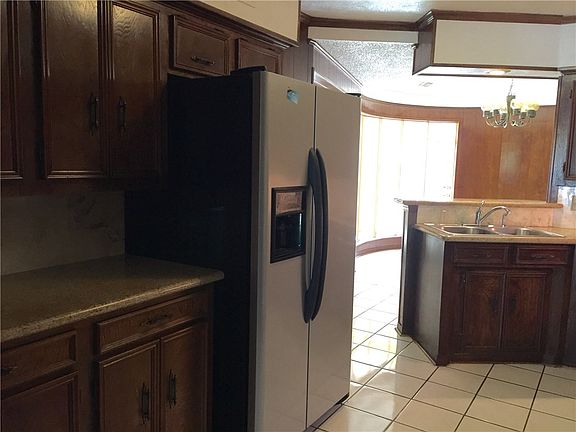 3rd image of 510 Goodwin Dr