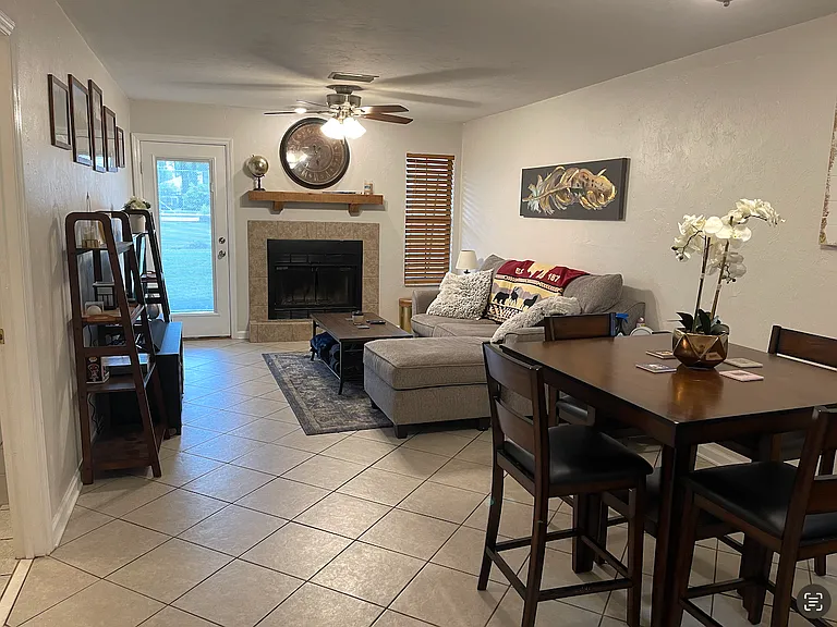 1108 Greentree Ct #C — Photo 2