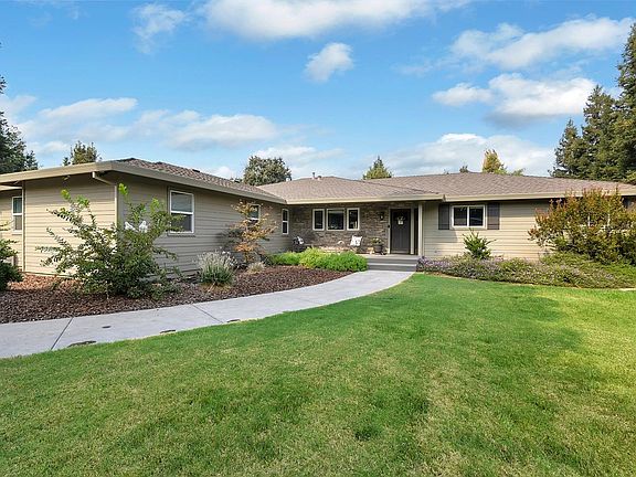 3rd image of 4105 Shirley Pl