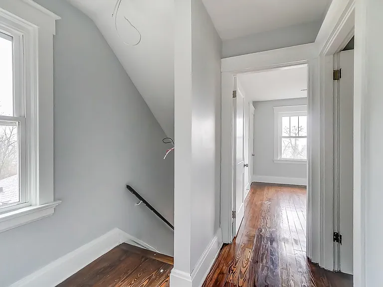 2307 Center St — Photo 34