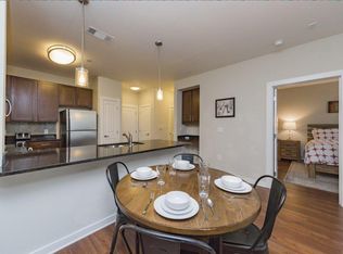 2739 N Stelzer Rd, Columbus, OH 43219