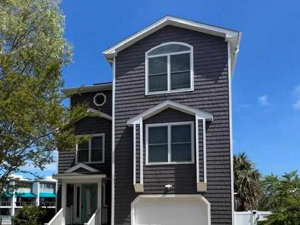 317 Caspian Ave, Virginia Beach, VA 23451