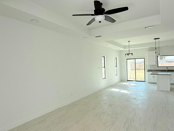 3rd image of 109 Lusitano Dr