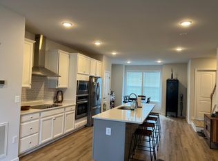 1337 Claytor Ln, Henrico, VA 23227