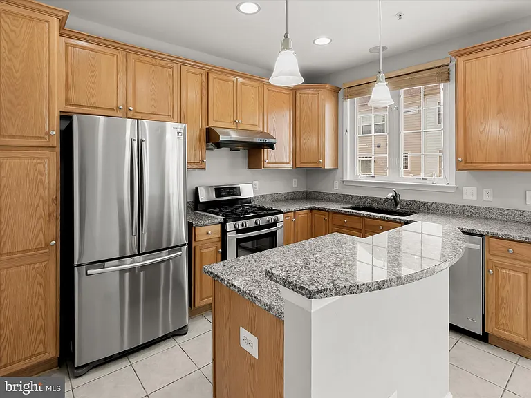 563 Pelican Ave — Photo 16