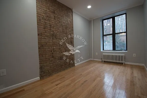 Rented by Red Sparrow Realty Group | media 24