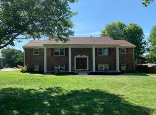 420 Streamland Dr, Danville, KY 40422