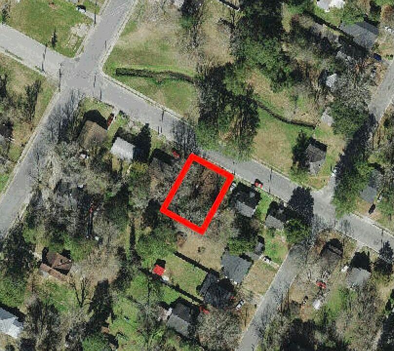 2nd image of 705 E 5th Street