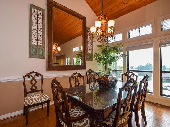 5th image of 290 Sailors Cove Dr #412
