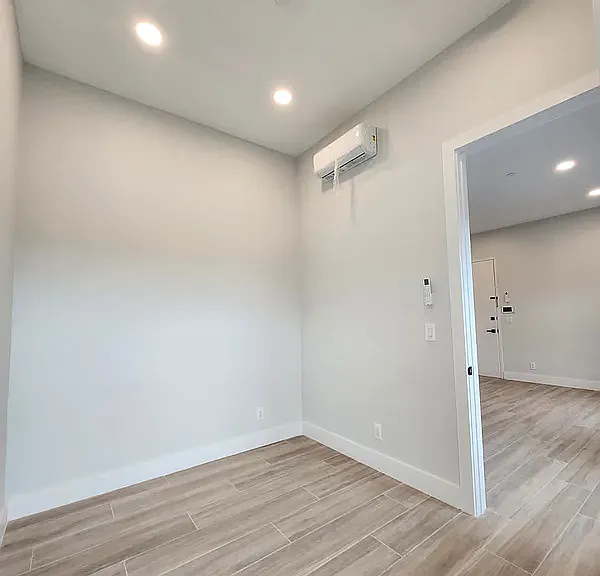 32-62 83rd St #3Y — Photo 7