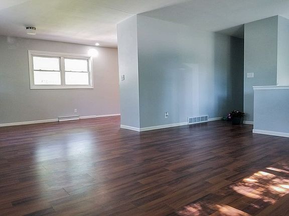 4th image of 2602 Colorado Ave
