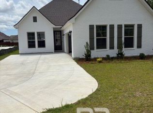 401 Sutton Ln, Foley, AL 36535