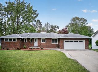 6 Burrell Ct, Midland, MI 48640