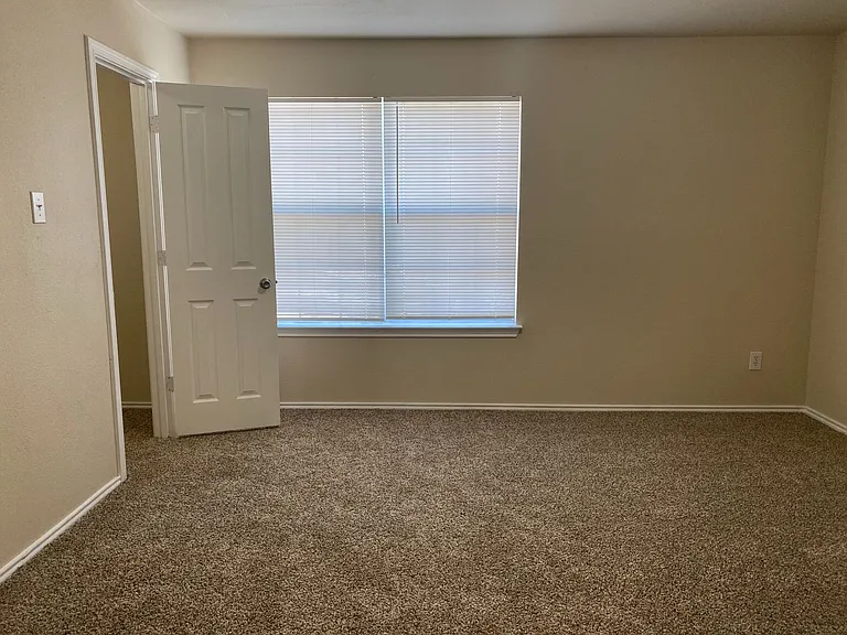 5123 Fountain Hl — Photo 13