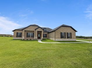 204 Slimp Blf, Azle, TX 76020