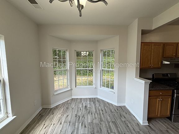 5th image of 2709 Church View Ln