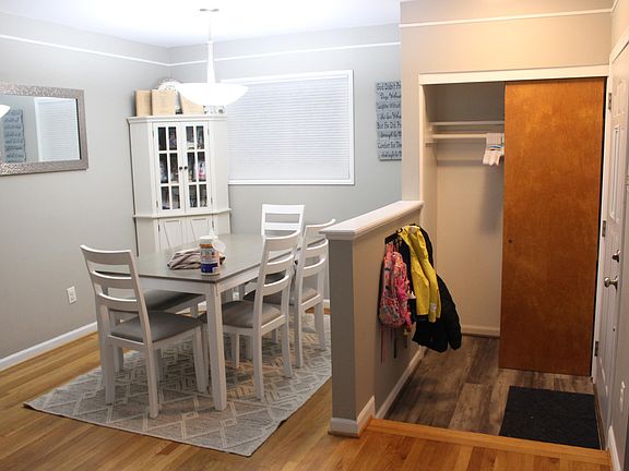 4th image of 17242 Dolores St
