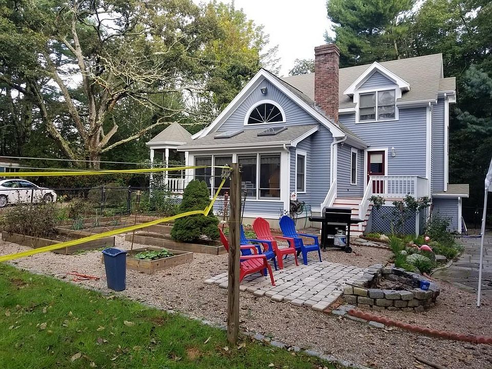 838 Middle Rd, MA 02743 Zillow