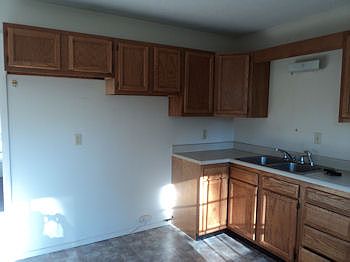 4th image of 1207 Bahama Dr